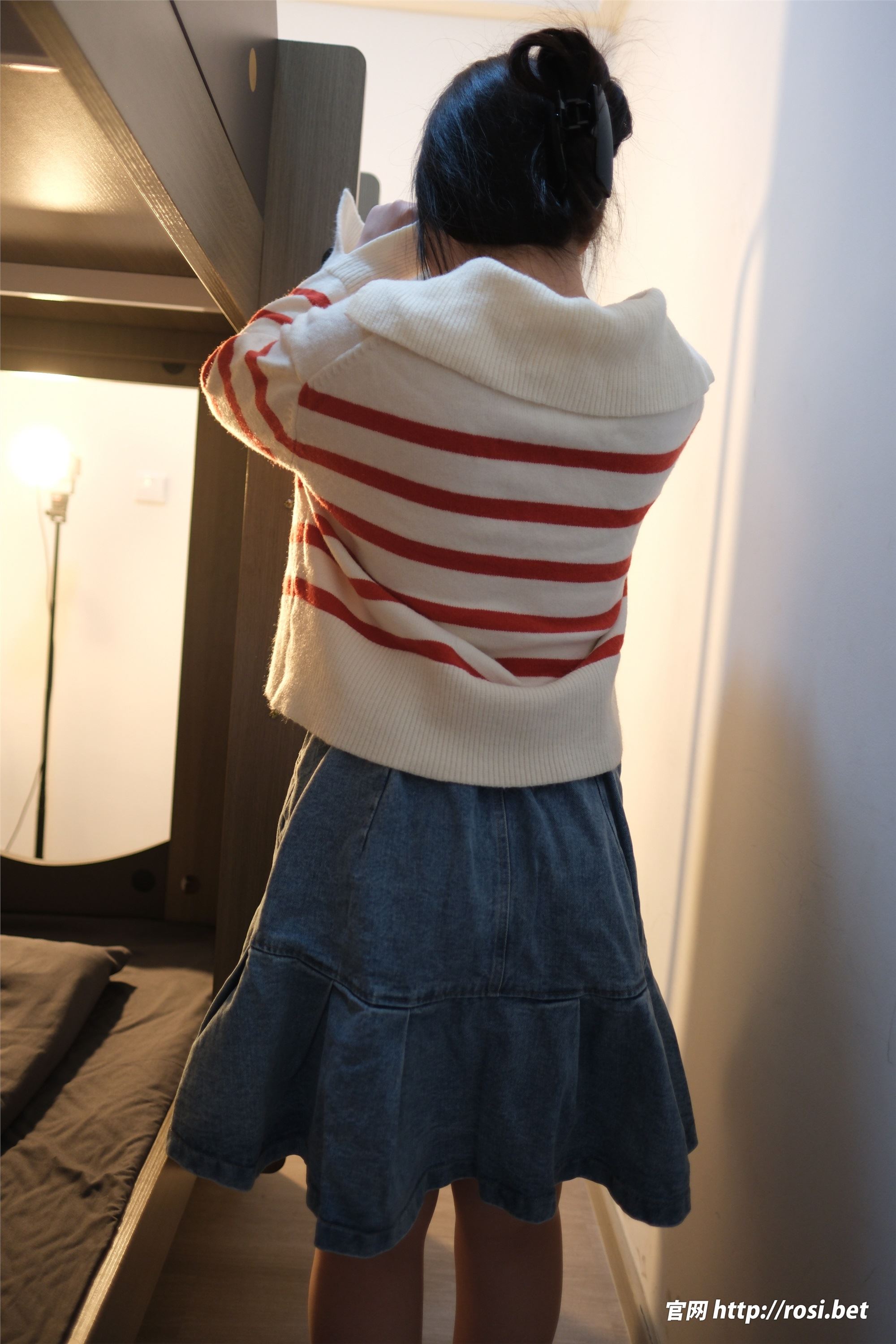 ROSI写真 2025.11.11 NO.5090